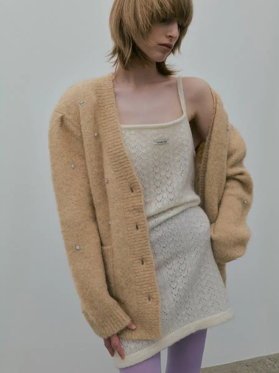 오버듀플레어 가디건 JEWEL ALPACA CARDIGAN_BEIGE